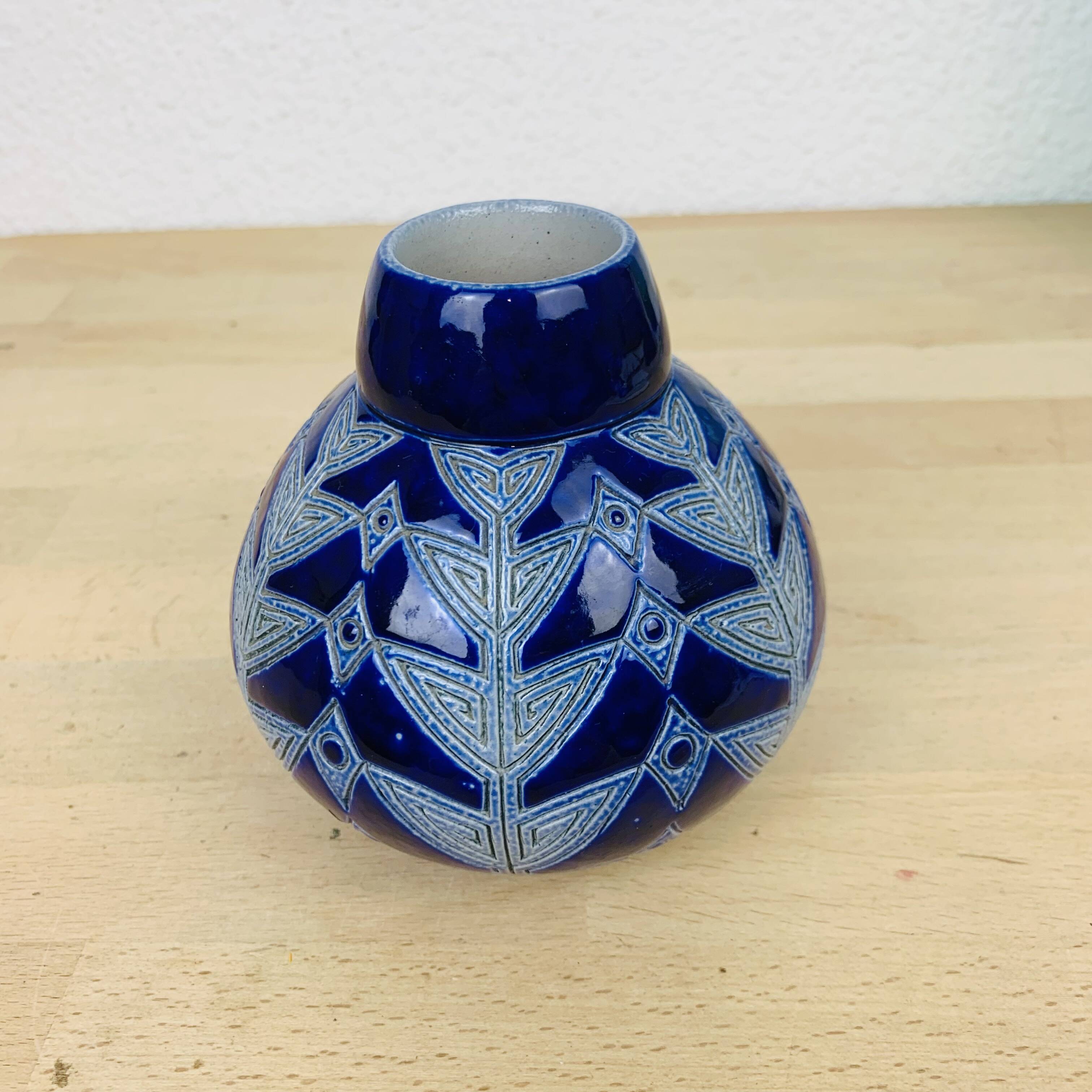 Art Deco Alsace sandstone vase 510, Hubert Krumeich-Remmy in Oberbetschdorf