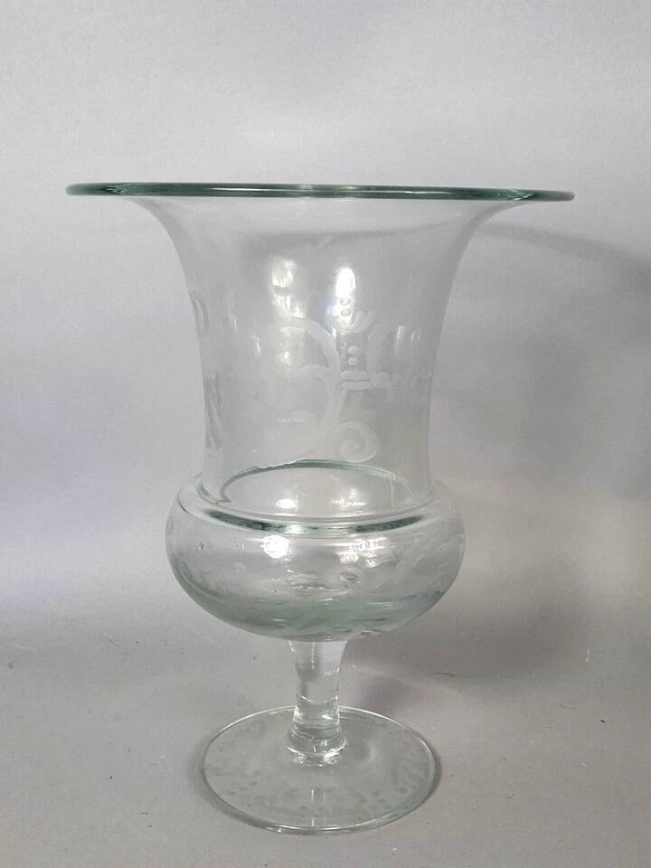 Pair of large antique Medici-shaped vases in engraved blown glass C412