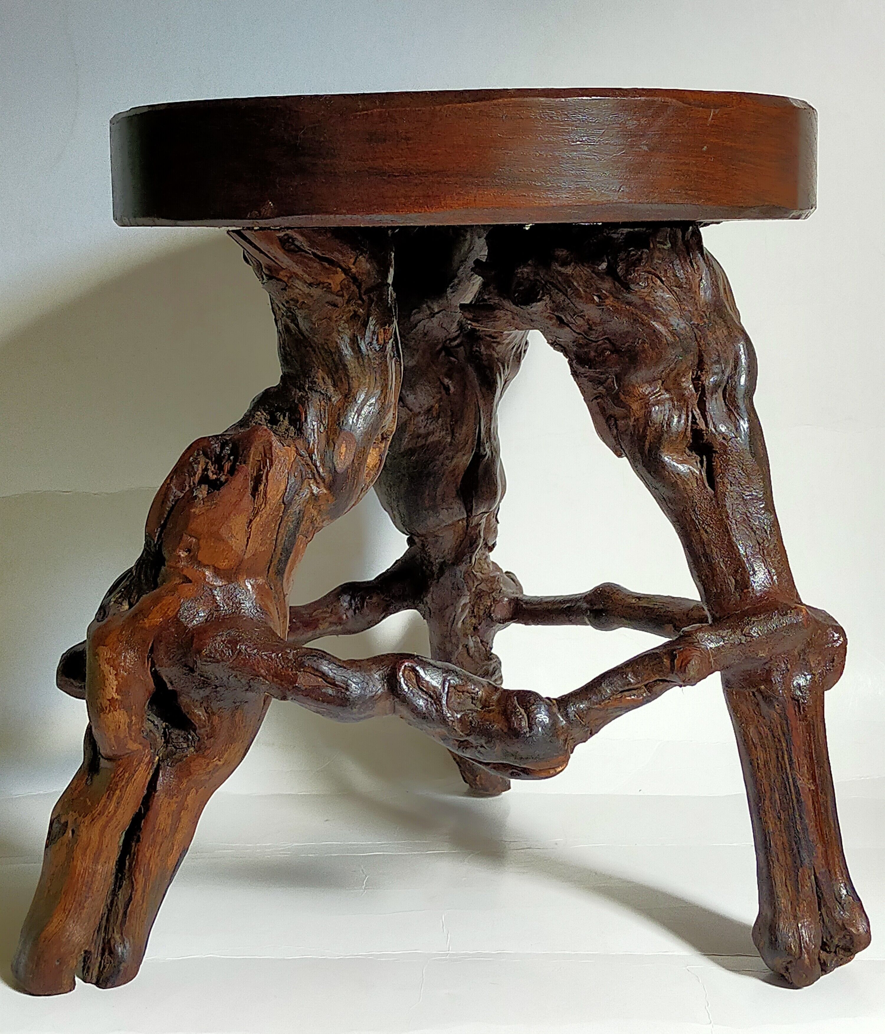 Tripod stool Art-popular vines, solid wood top