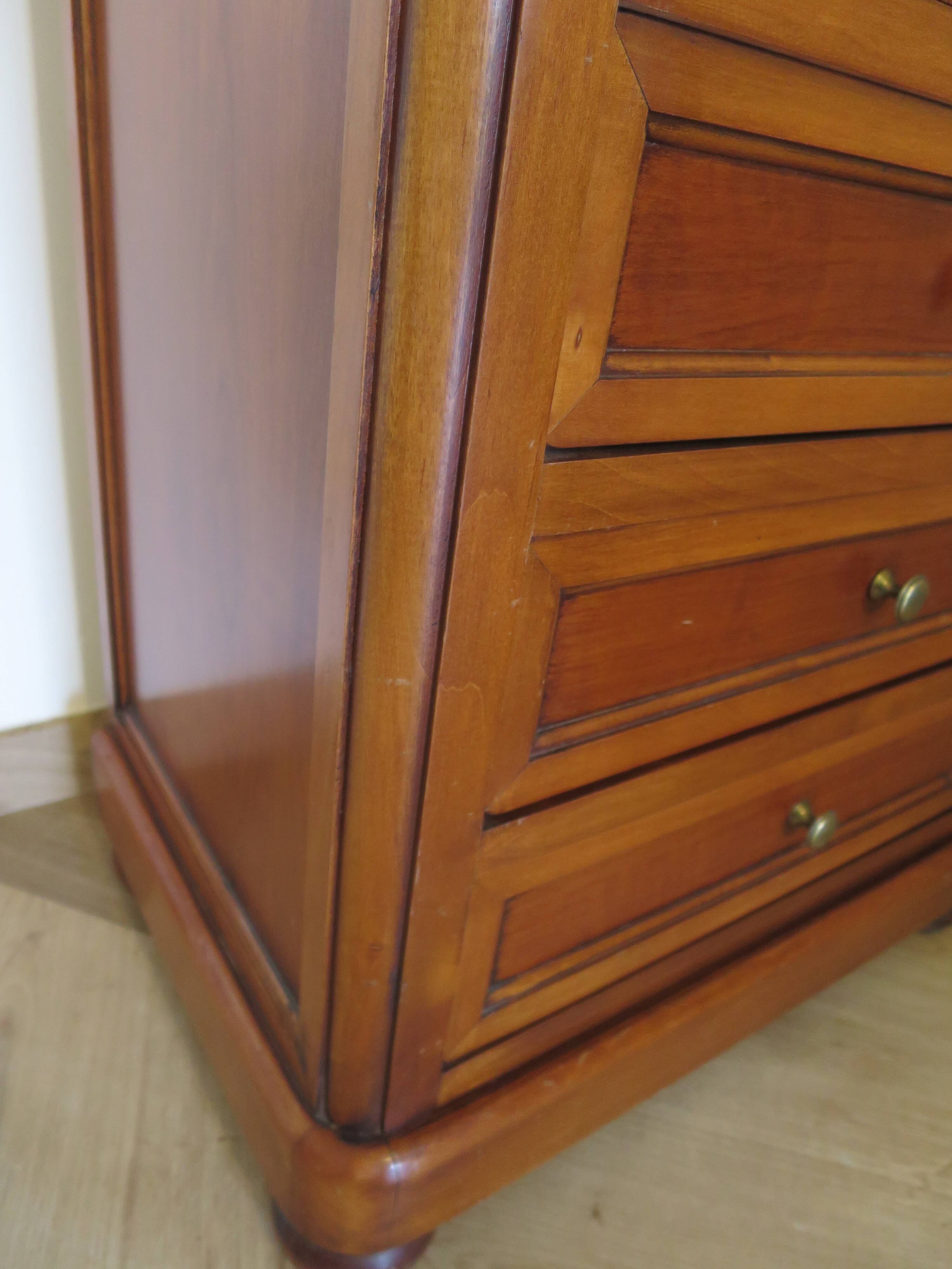 Rare Louis Philippe chest of drawers with 7 drawers from the 80s in cherry wood