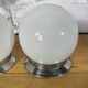 Paire de plafonniers en opaline