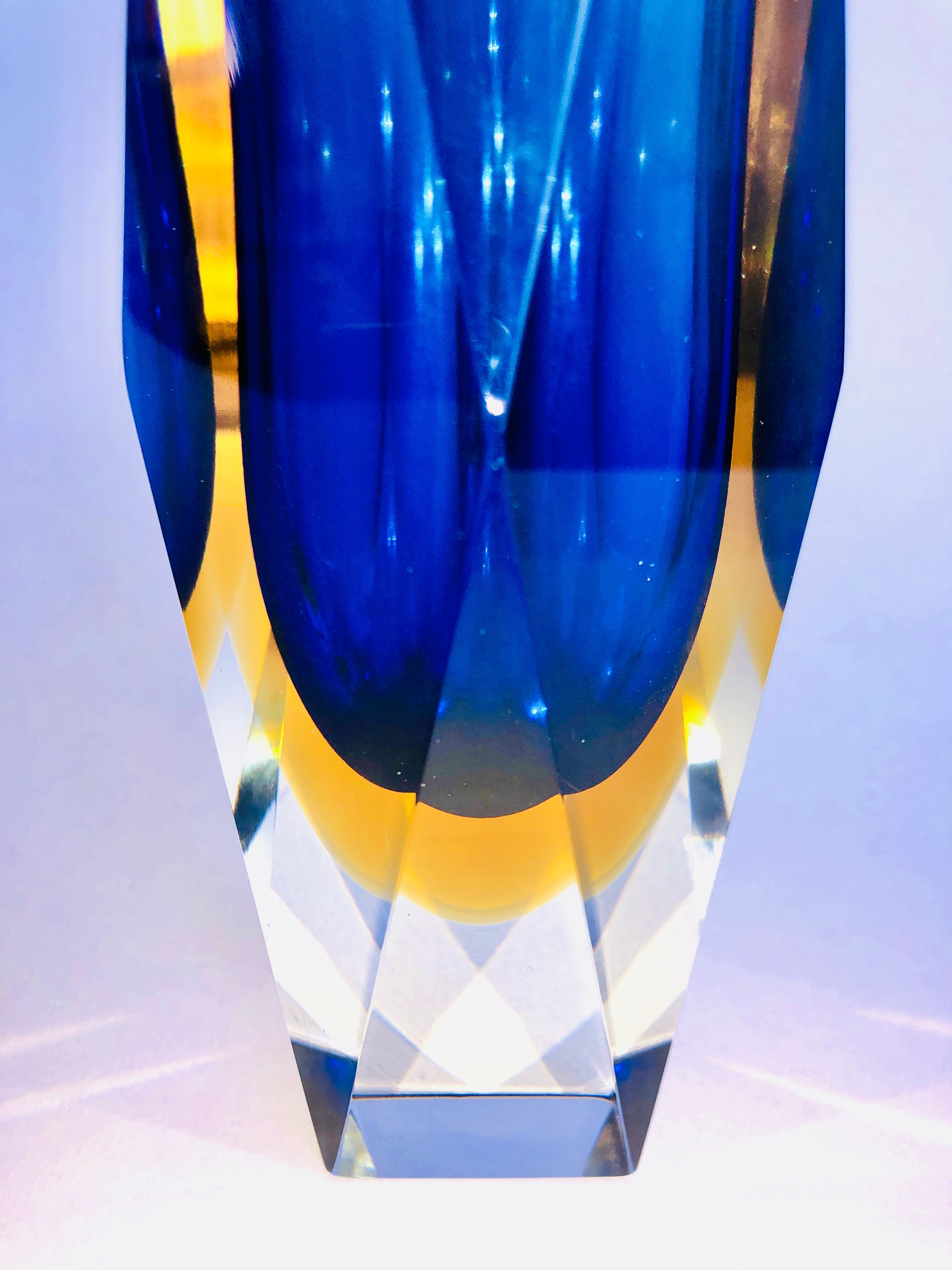 Vase Sommerso Murano design Luigi Mandruzzato, années 60