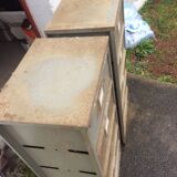 Lot of 2 clamshell furniture