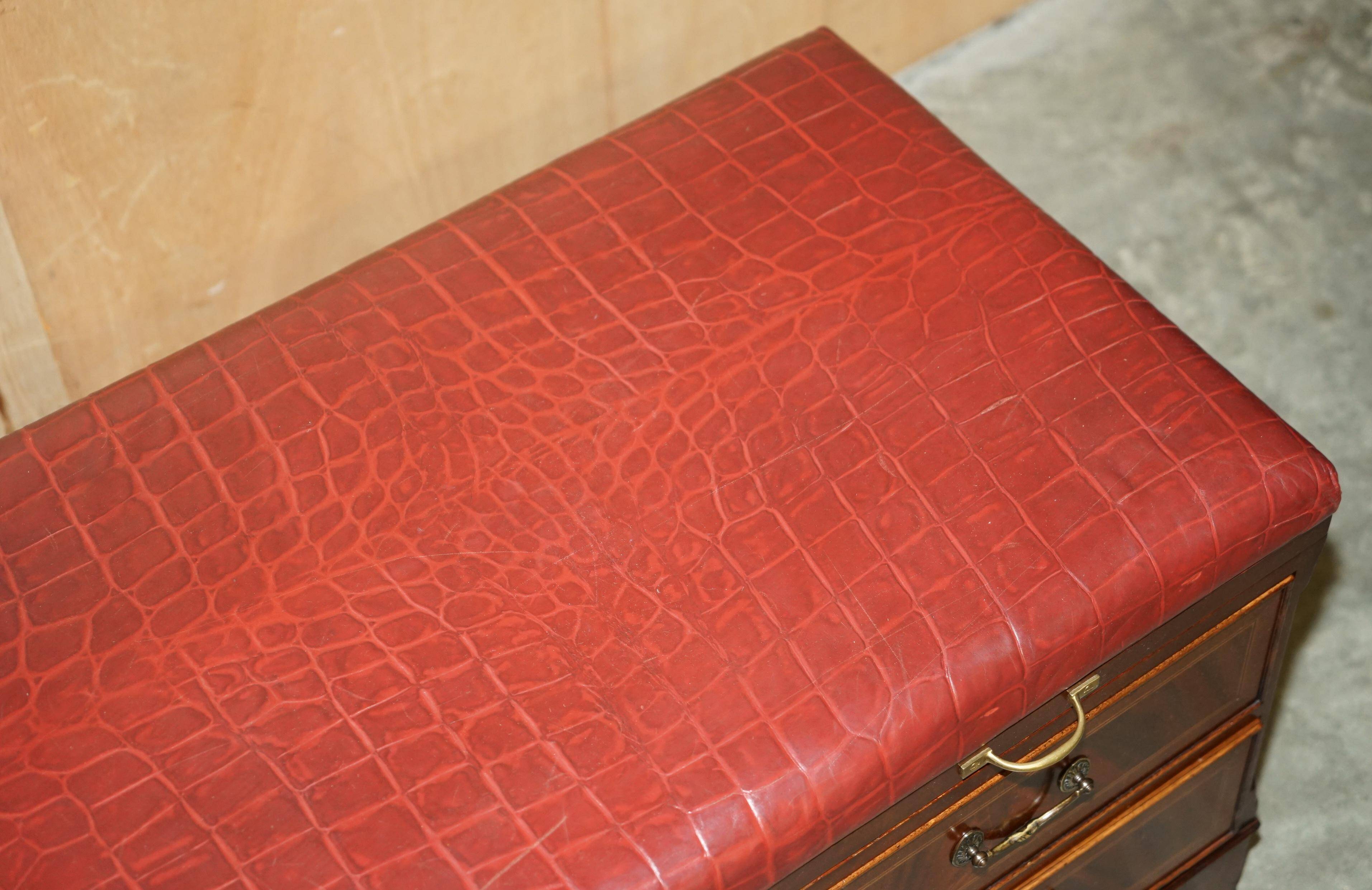 Crocodile leather and hardwood luggage rack in Mid-Century Modern style