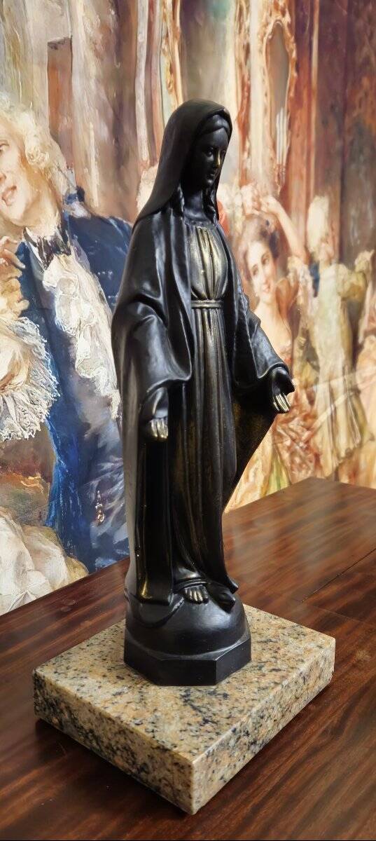 Ancient statue of the Virgin Mary – patinated cast on a marble base