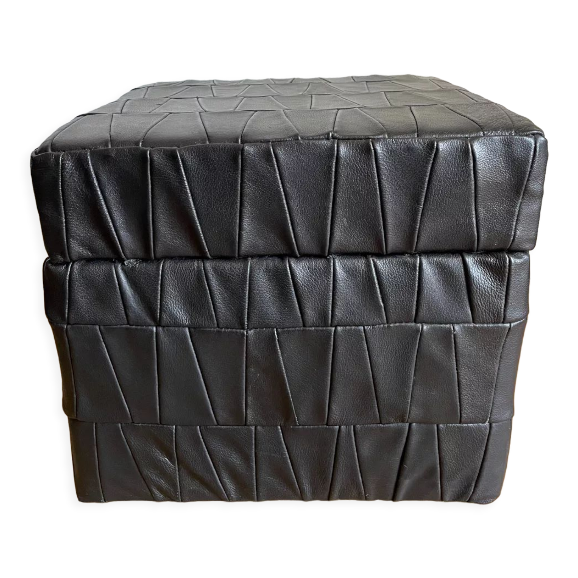 Black leather chest ottoman from Sède