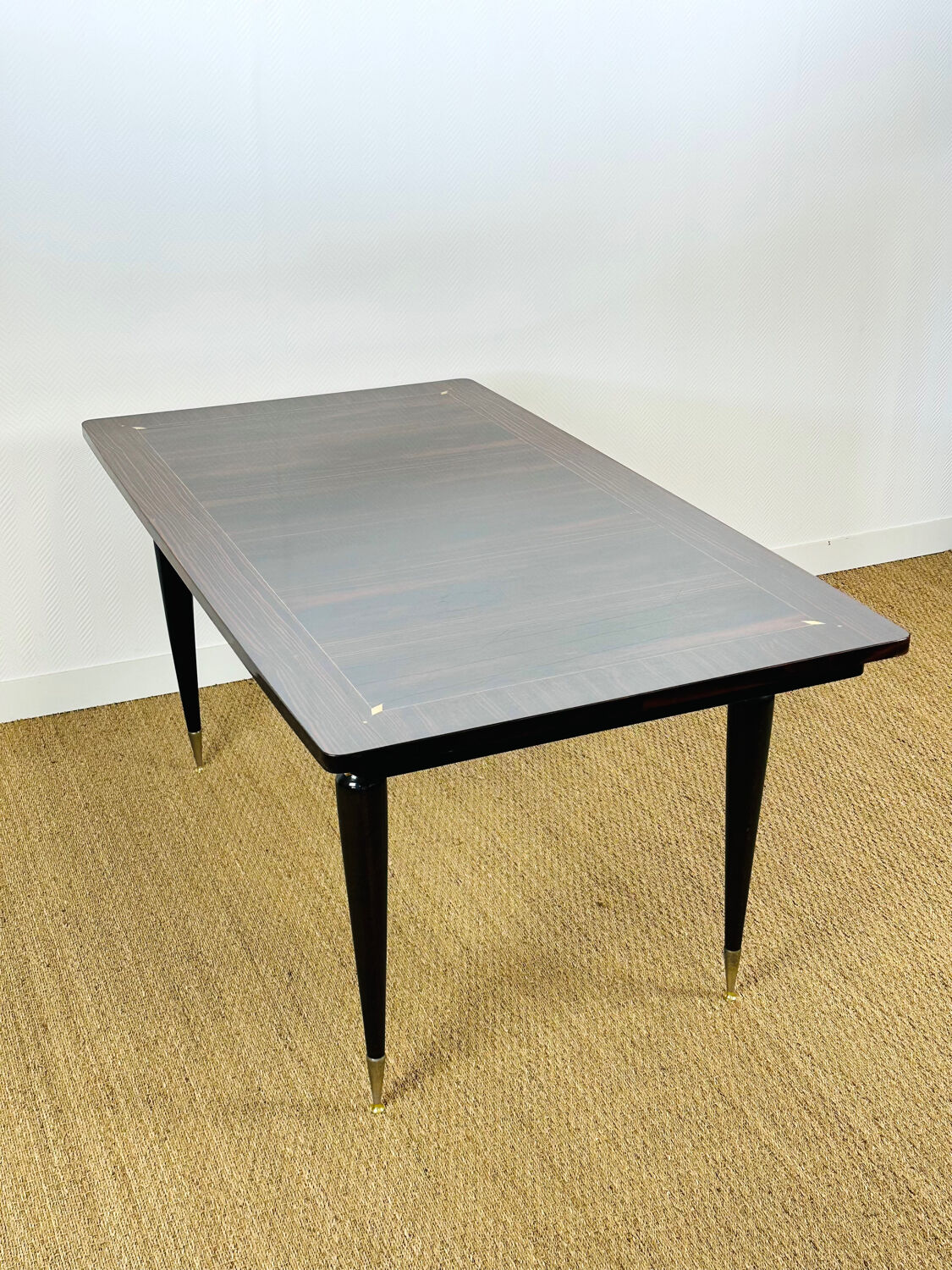 Table à manger Art déco en ébène de macassar, 1940