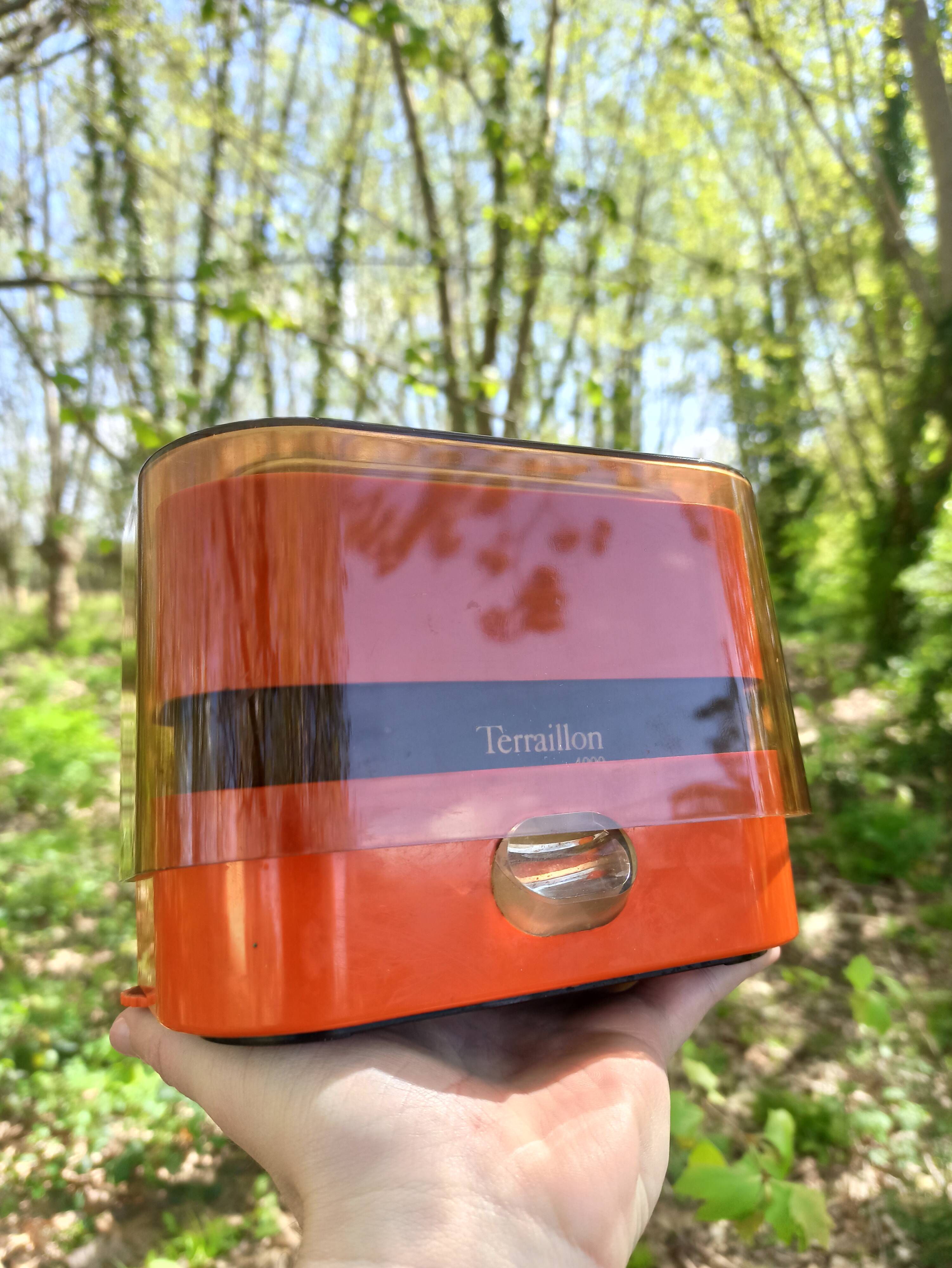 Orange vintage scale