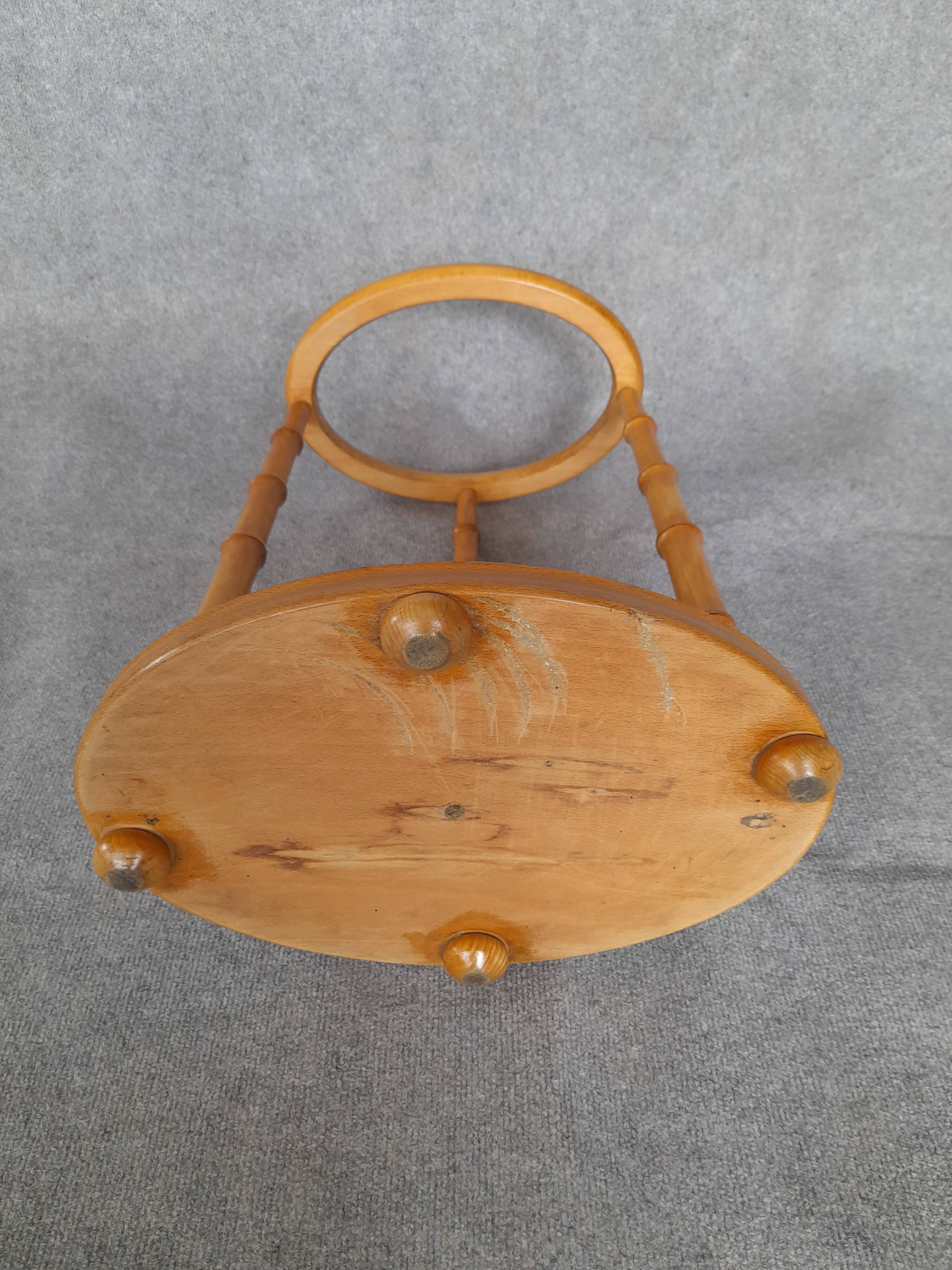 Porte parapluie en bois
