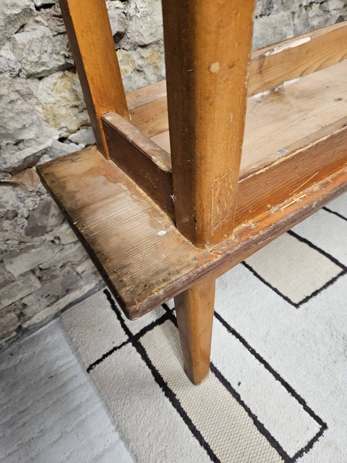Lot deux bancs de ferme sapin vintage