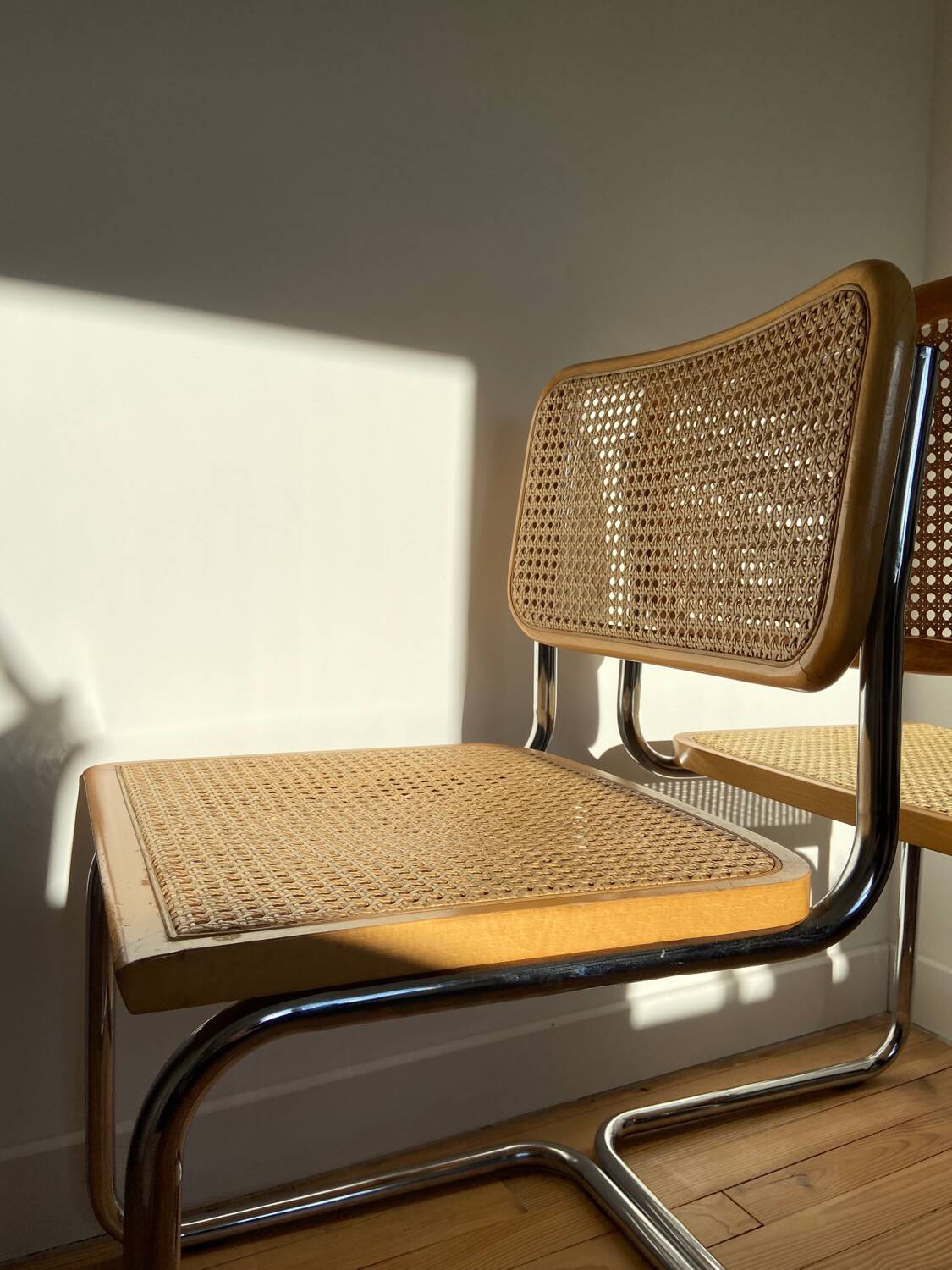 Paire de chaises cannées italiennes design Breuer