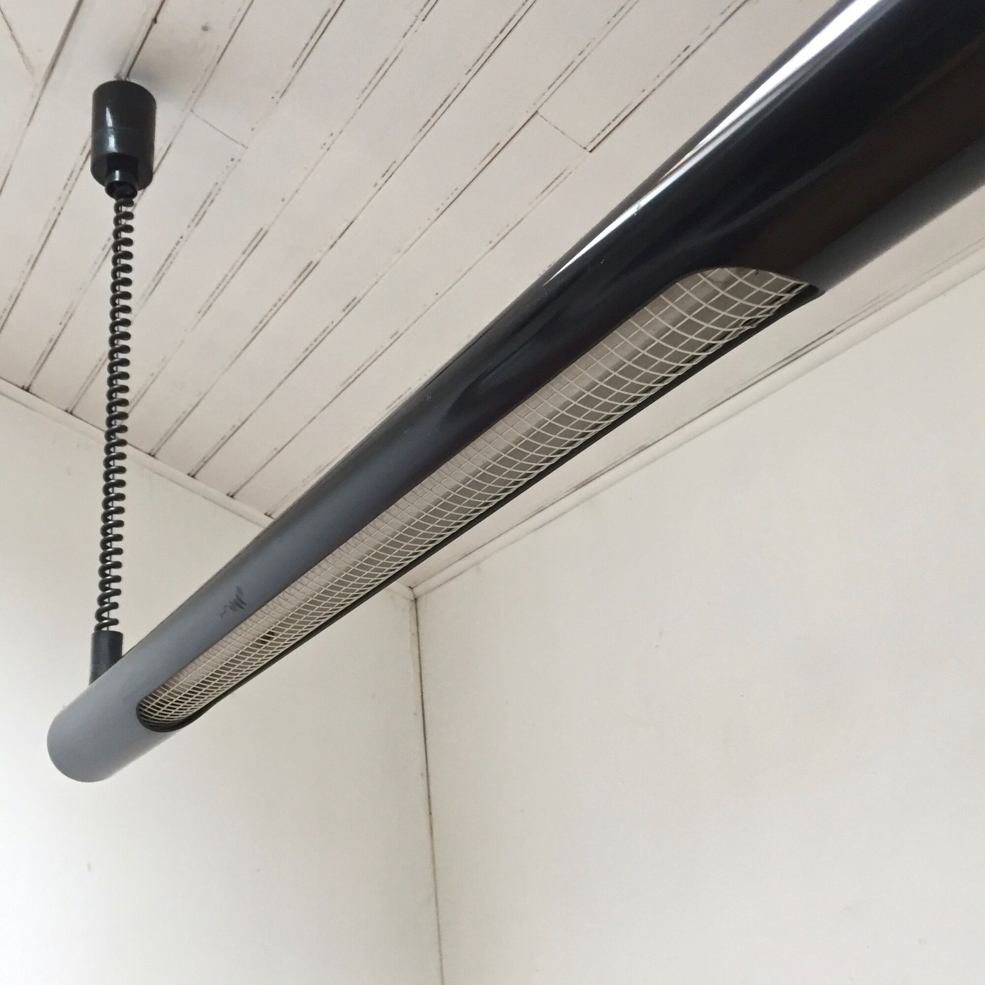 Neon suspension -ressort