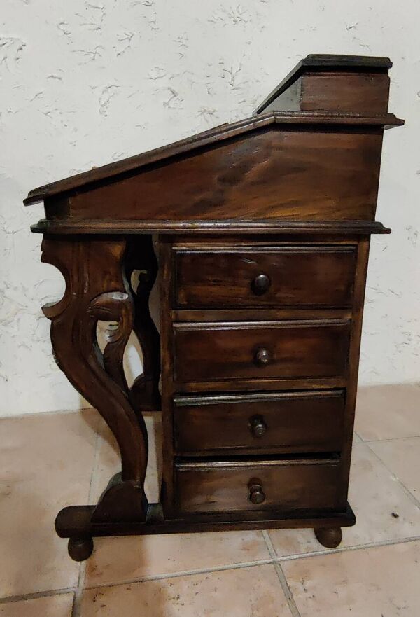 Secrétaire Davenport