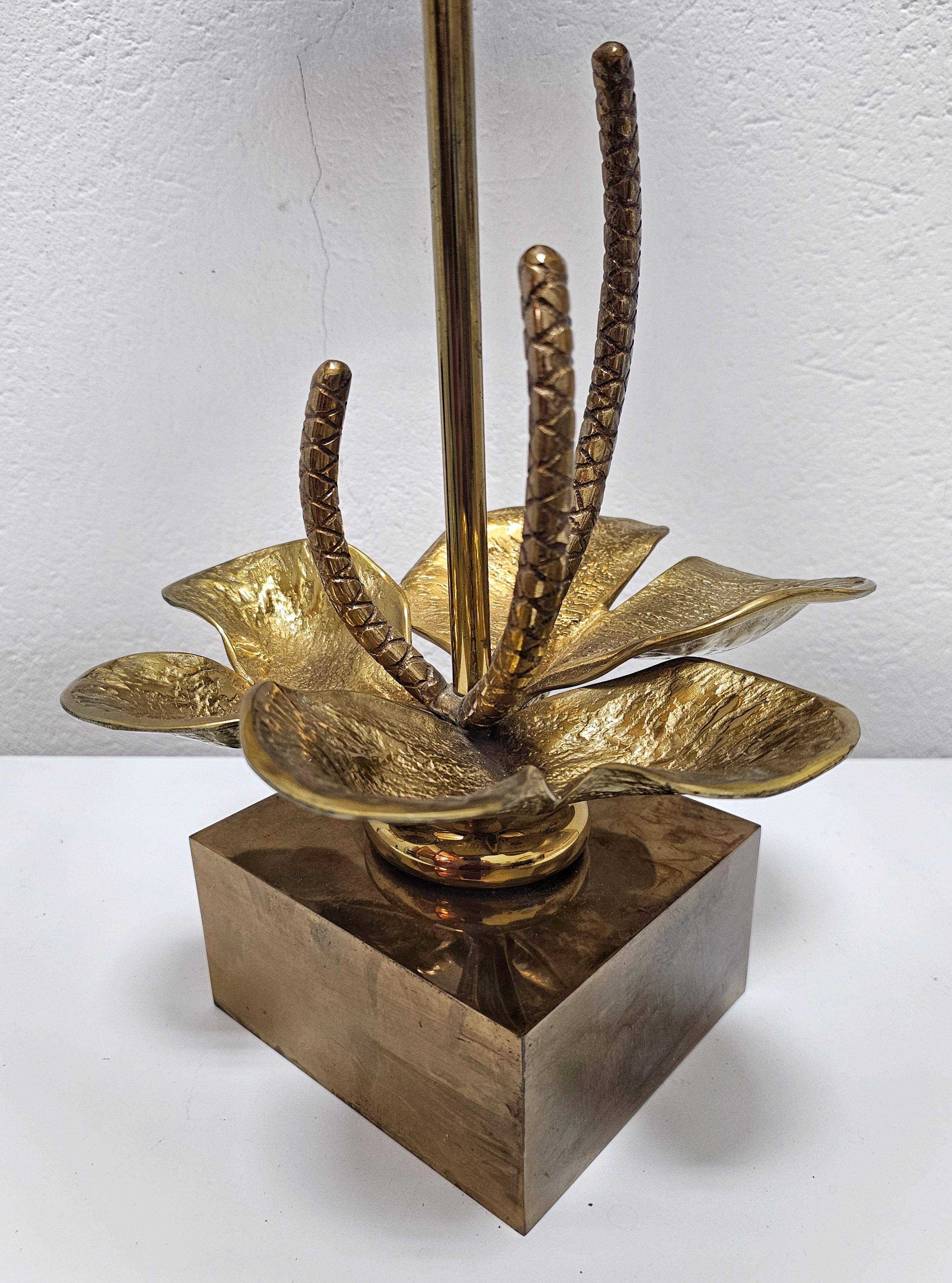 Nenuphar table lamp in bronze and brass by Maison Charles, 1960s.