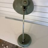 Articulated desk lamp