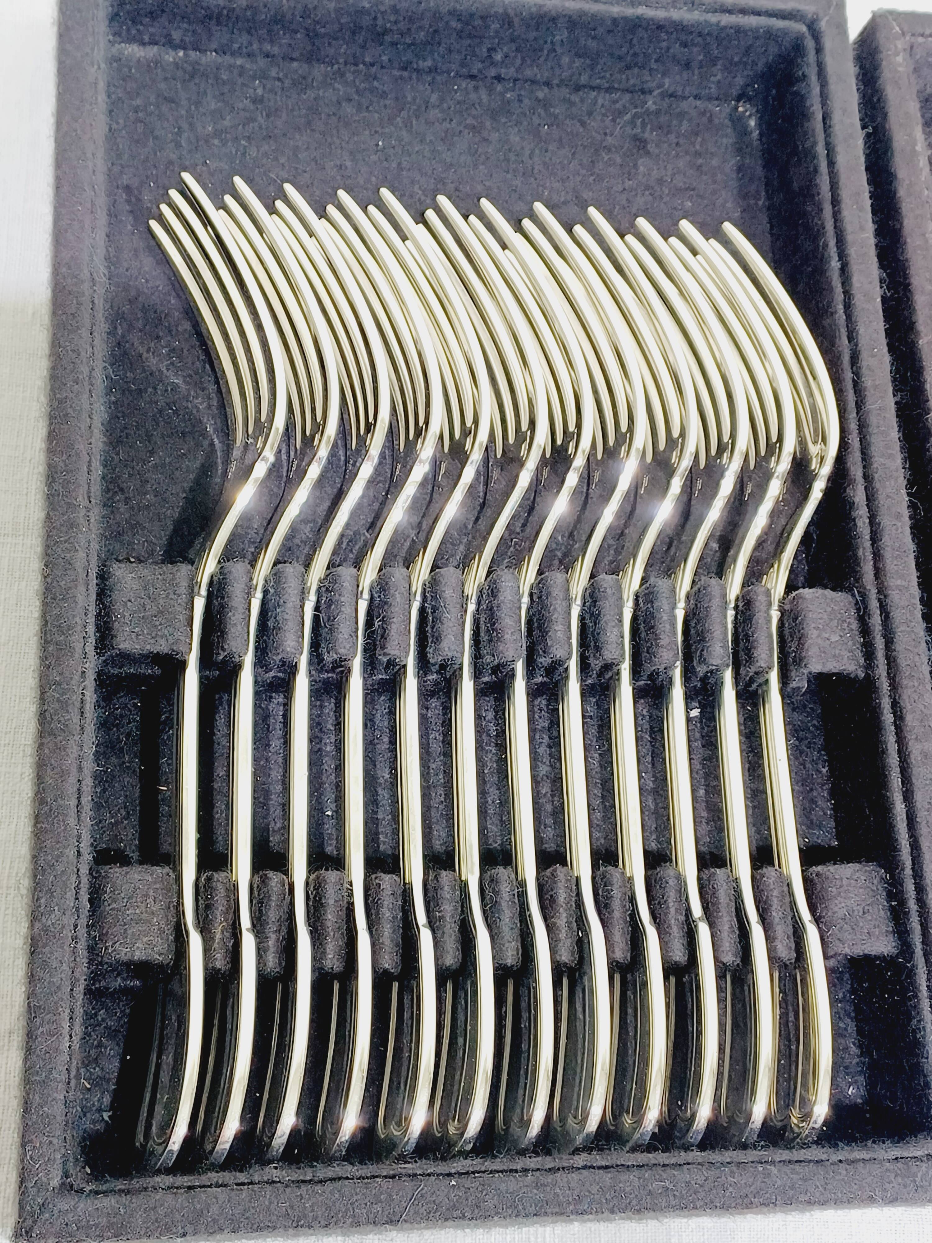 Christofle – 12-piece silver-plated fish cutlery set, Chinon model