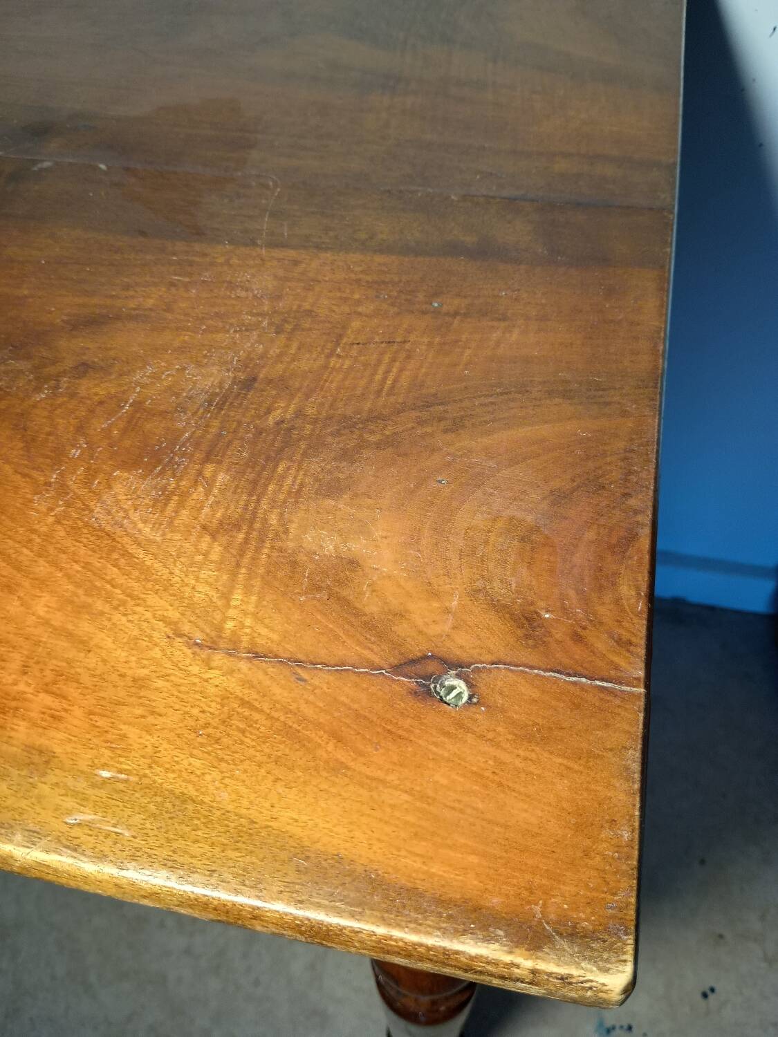 Classic desk