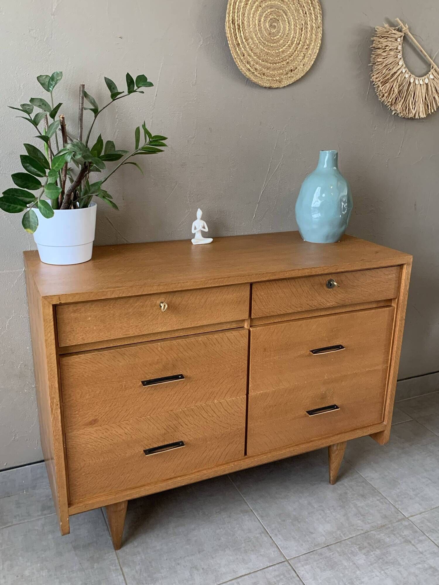 Large vintage 6-drawer chest of drawers from the 50s in oak.
