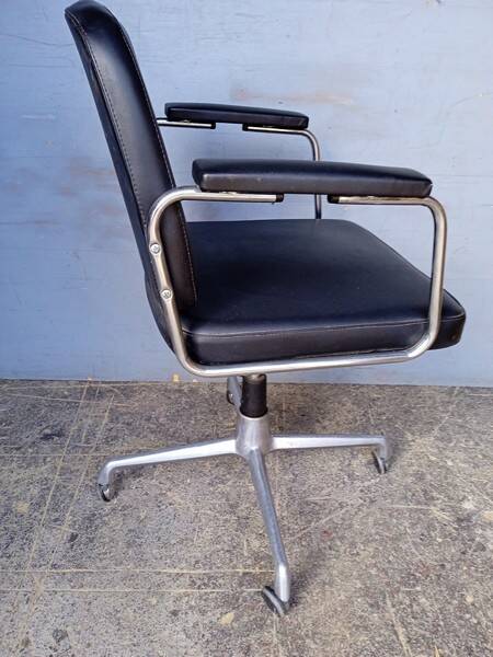 Office / workshop armchair ep 1960
