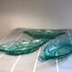 Ravier en verre vintage vert emeraude décor raisins