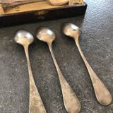 Series of 12 teaspoons in silver metal