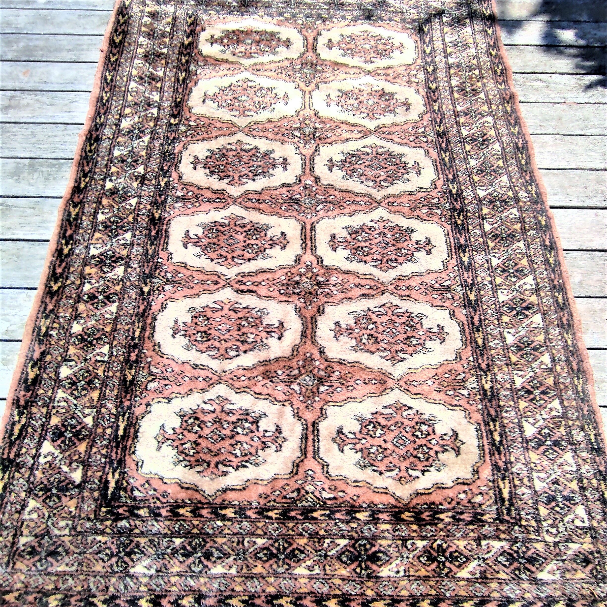 Old Persian carpet of 95 x 158 cm