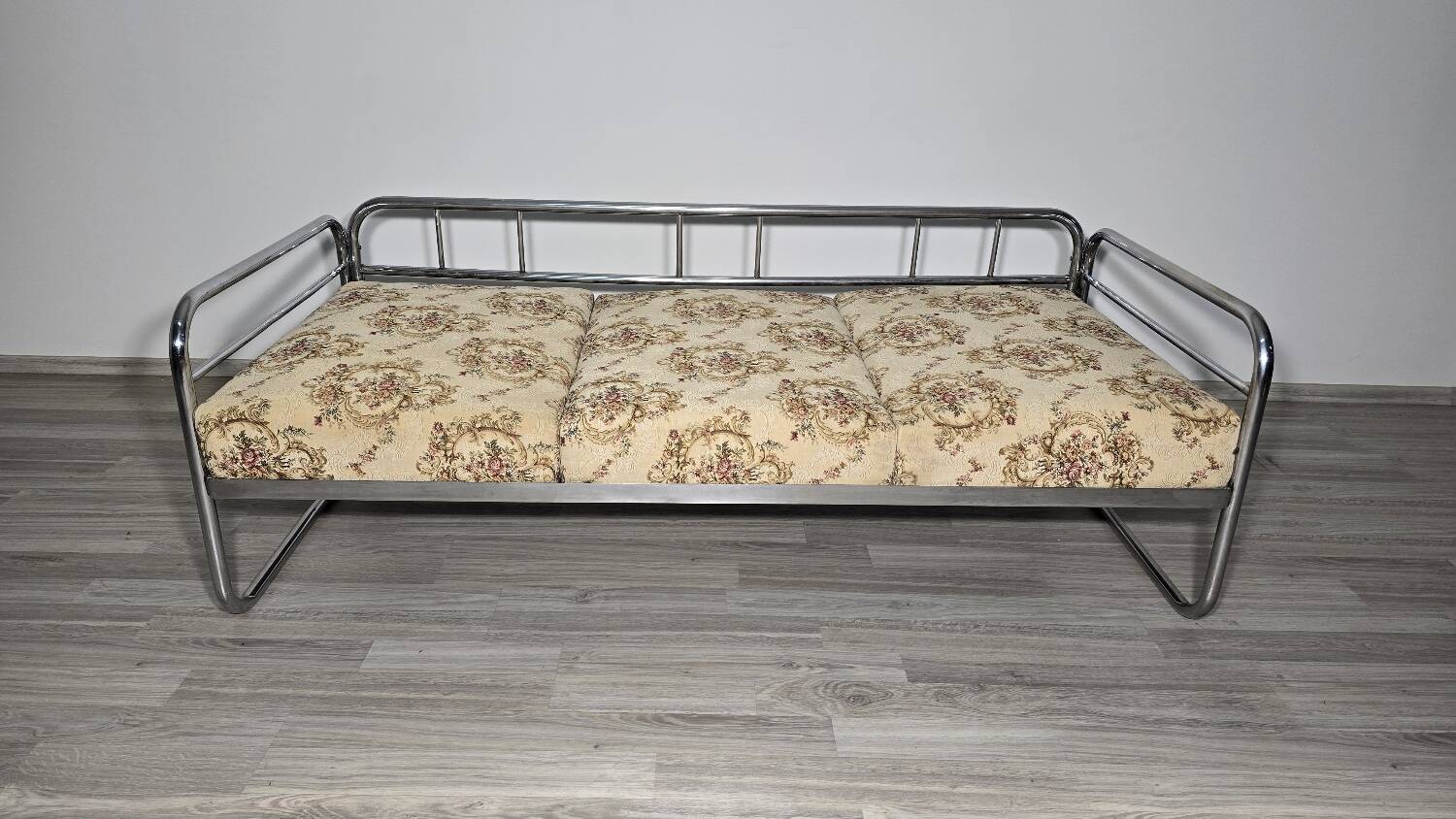 Bauhaus Chrome Sofa by Robert Slezak for Slezak Factories, 1930s