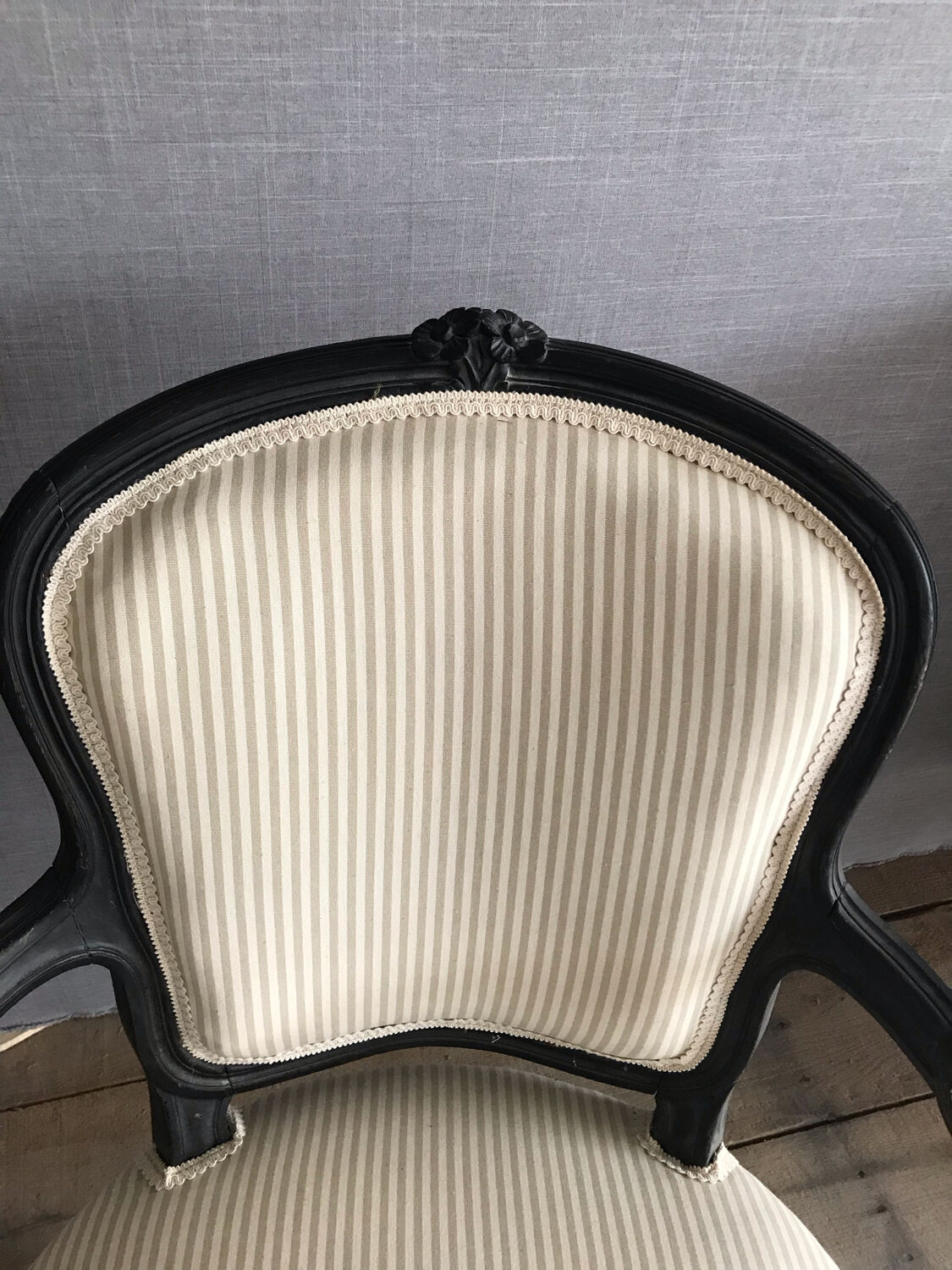 Pair of convertibles striped fabric