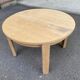 Table à manger scandinave ronde extensible décapée en chêne brut 1980