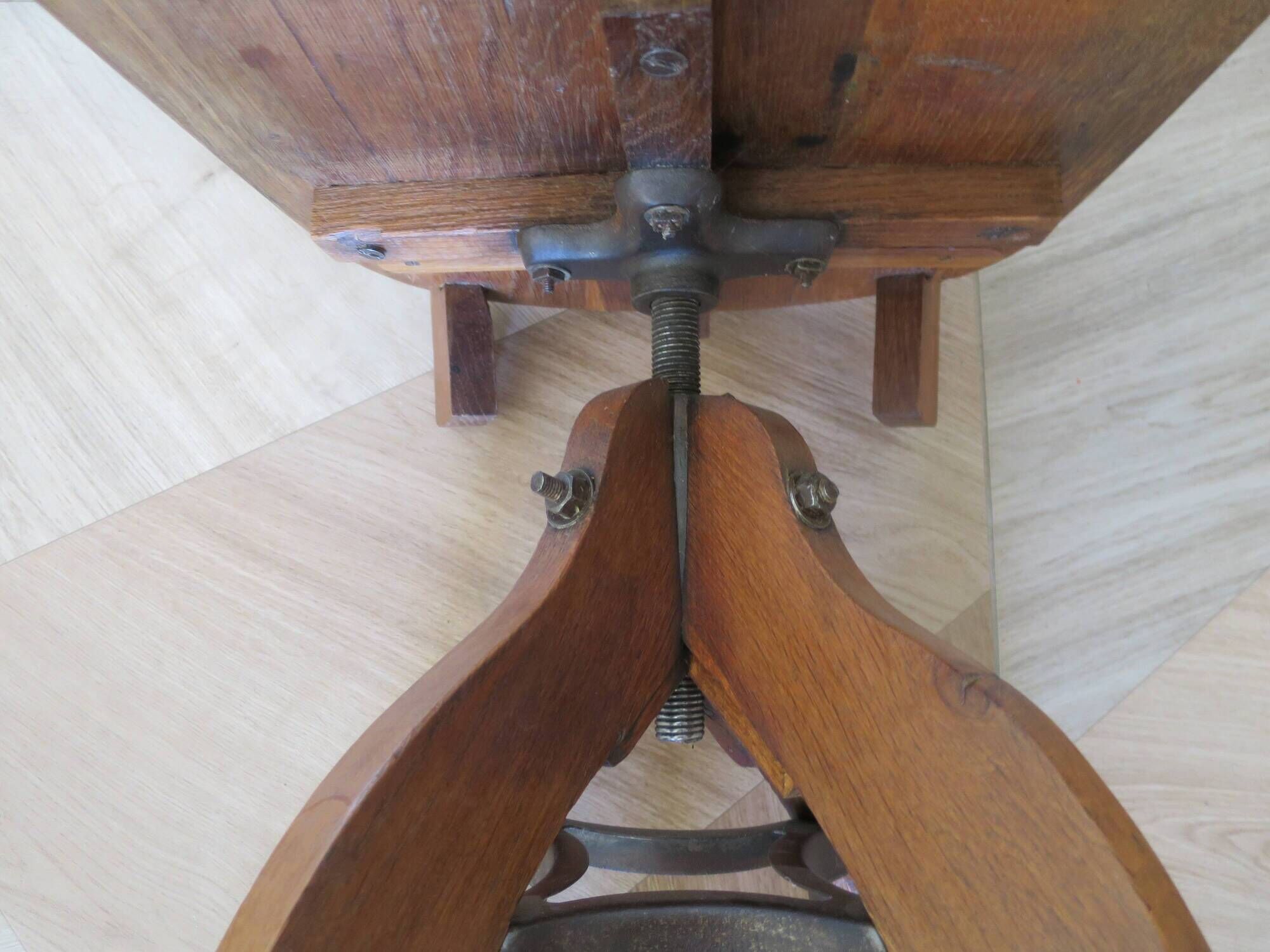 Rare American office chair - wooden - swivel - 50s/60s - child
