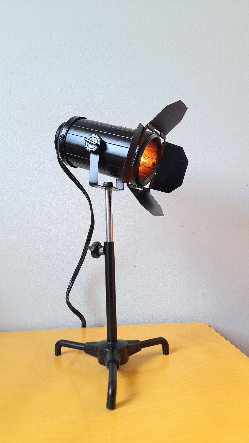 Renault projector advertising lamp