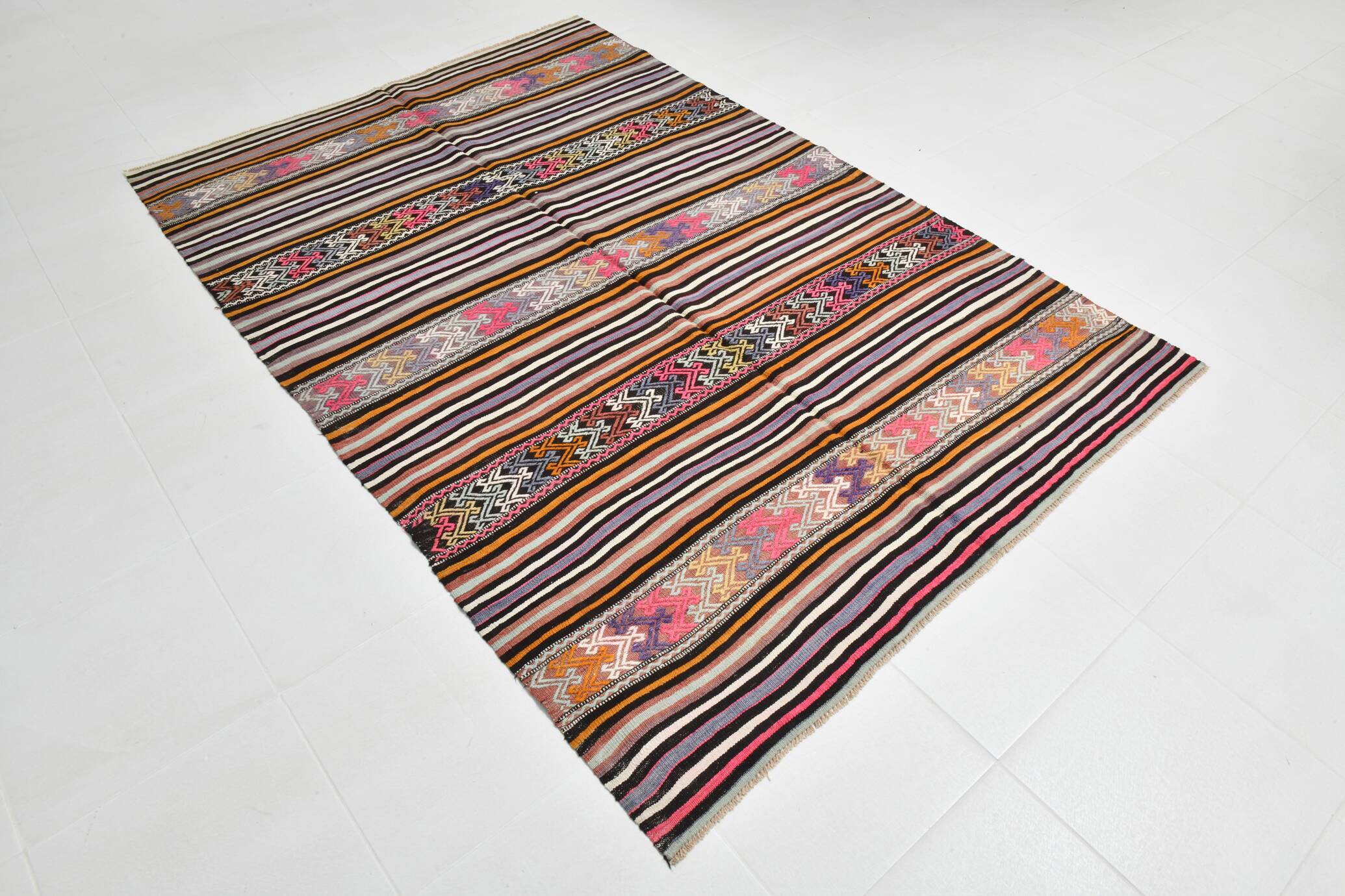 5x8 Multicolor Kilim Rug, Striped Rug, Antique Kilim 60s 160x232Cm