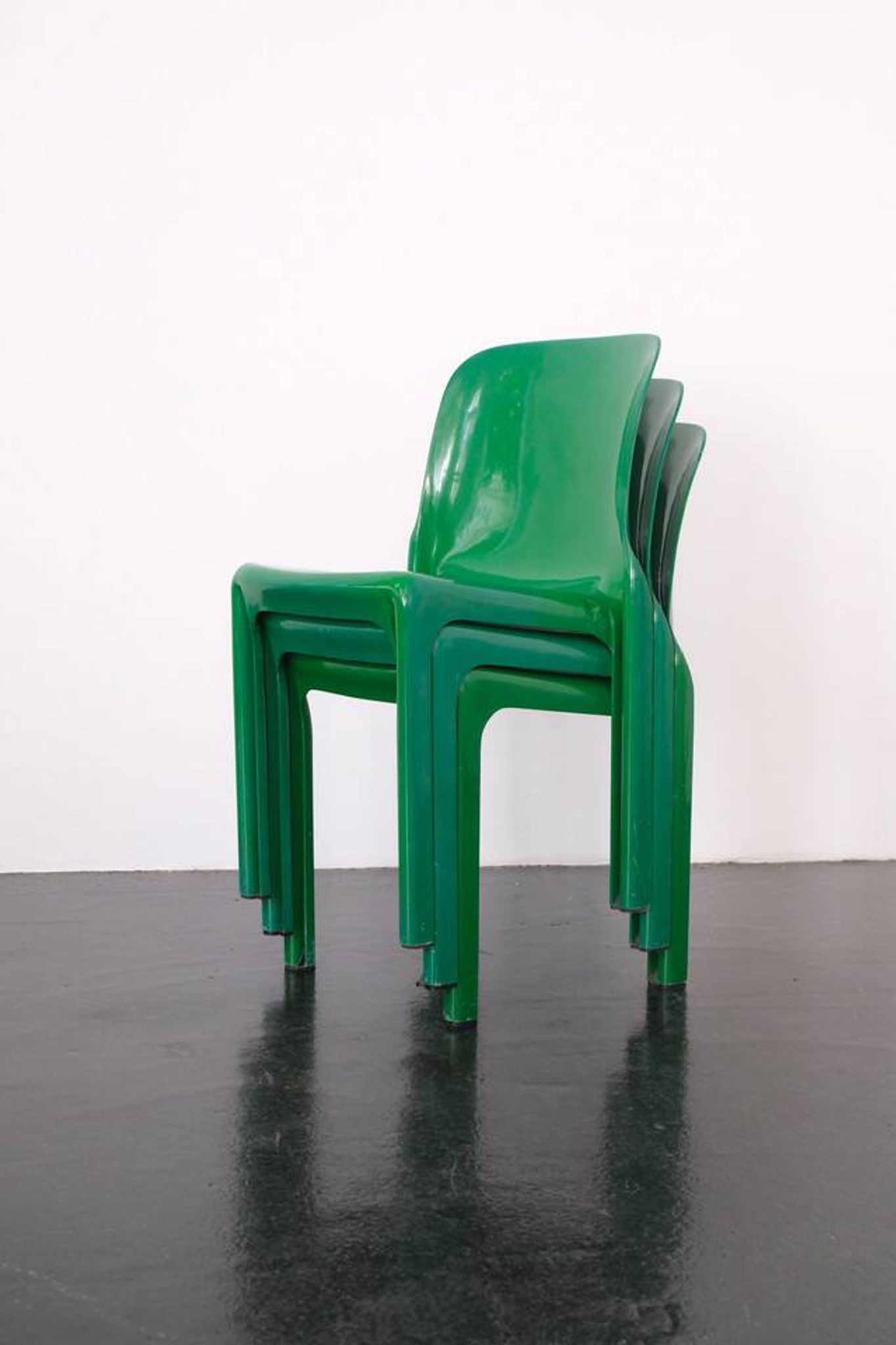 Green "Selene" chair by Vico Magistretti / Artemide
