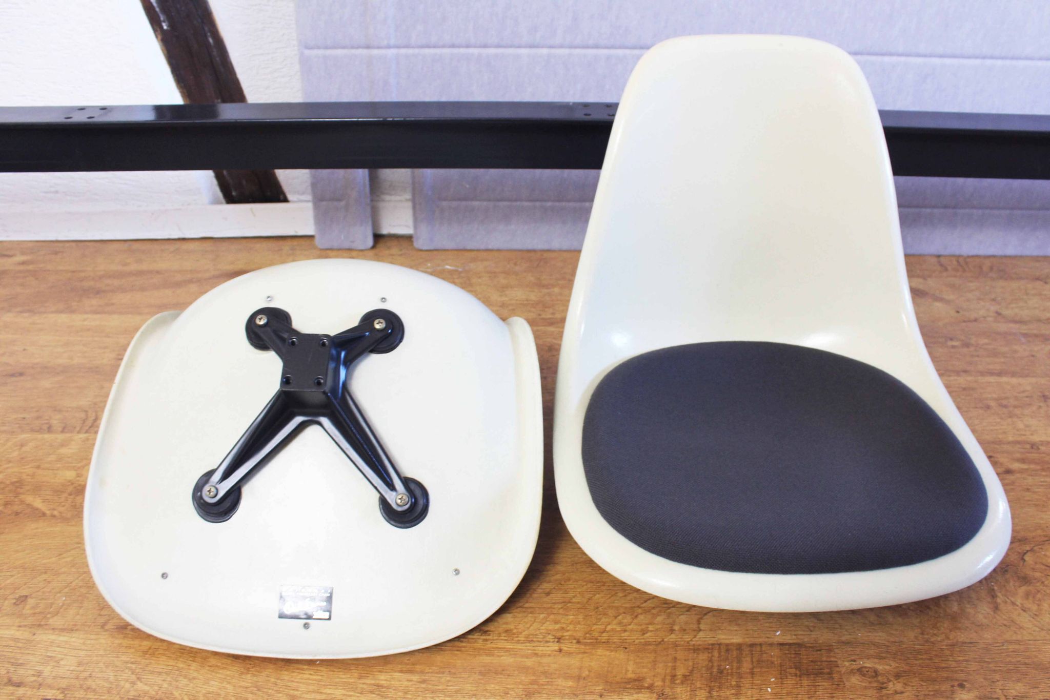 Eames Bench 4 places Vitra Edition 1970 Fibreglass
