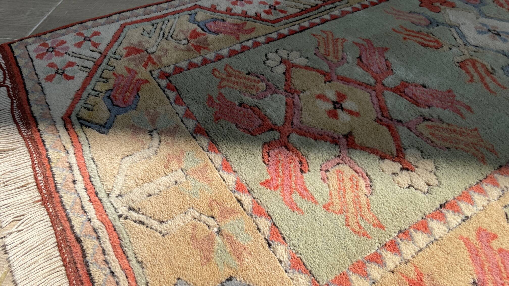 Vintage rug inspired by Art Deco.