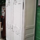 Old closet repainted in white, 19th