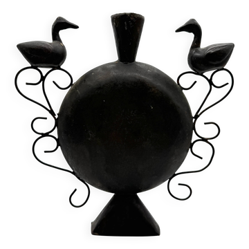 Vase aux oiseaux en métal forgé, travail artisanal, 1960s