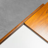 Extendable coffee table in teak