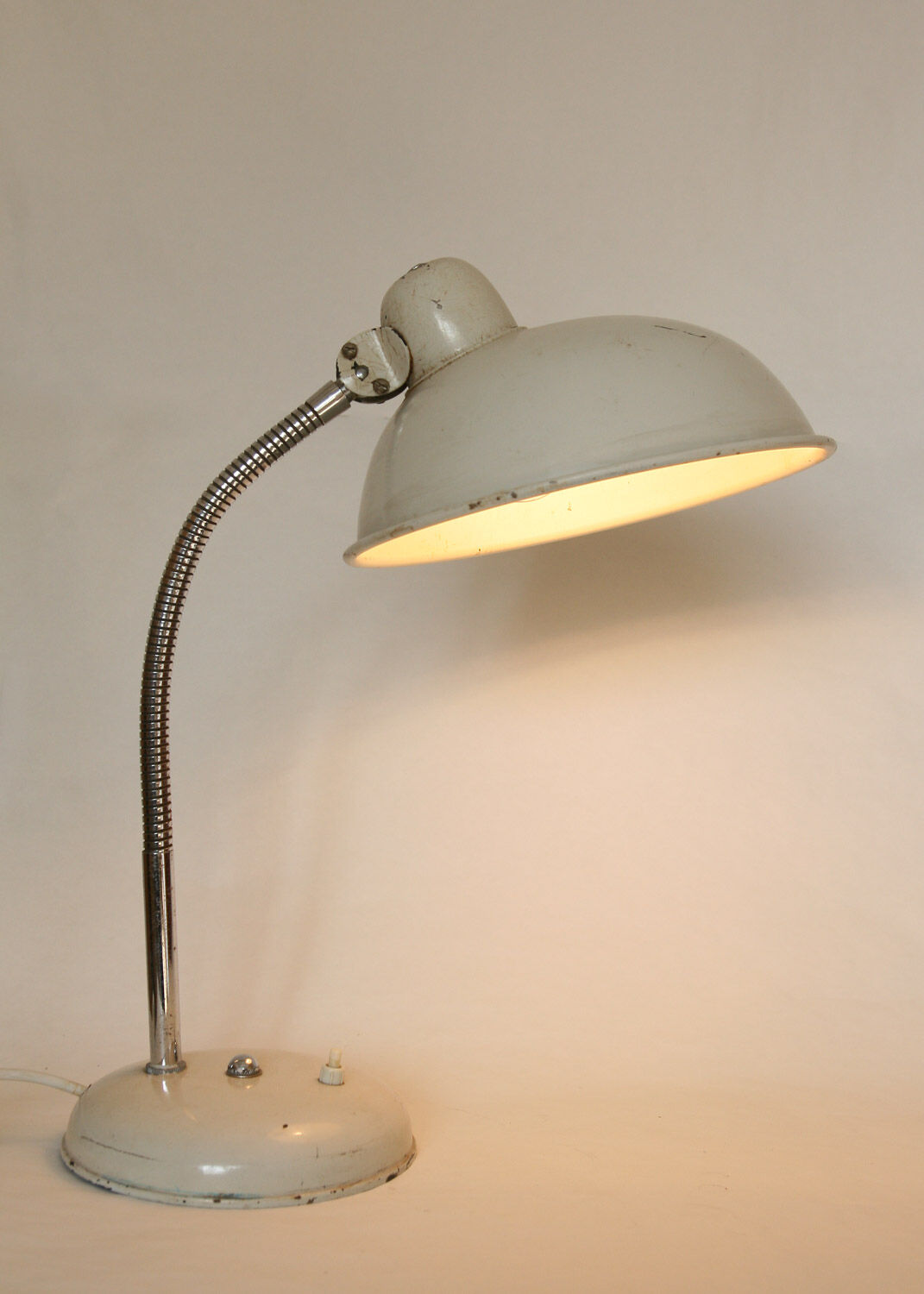 Vintage Industrial Gooseneck Table Lamp, 1940s