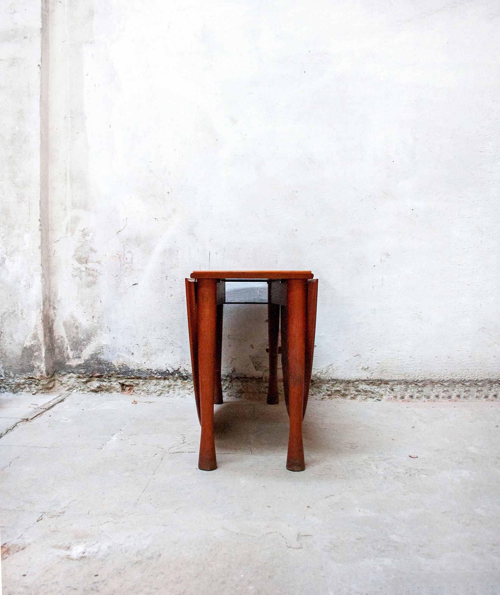 Oval cherry console table Model Babe by Vico Magistretti for De Padova Italia Year 1988