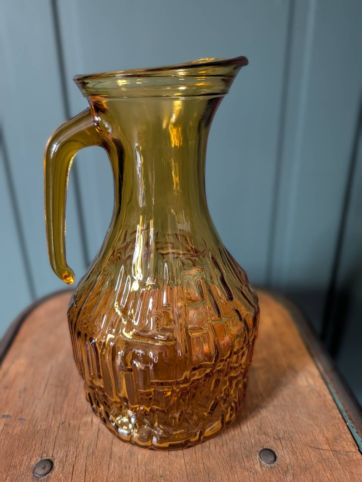 Amber glass carafe with geometric design – 1960s/70s