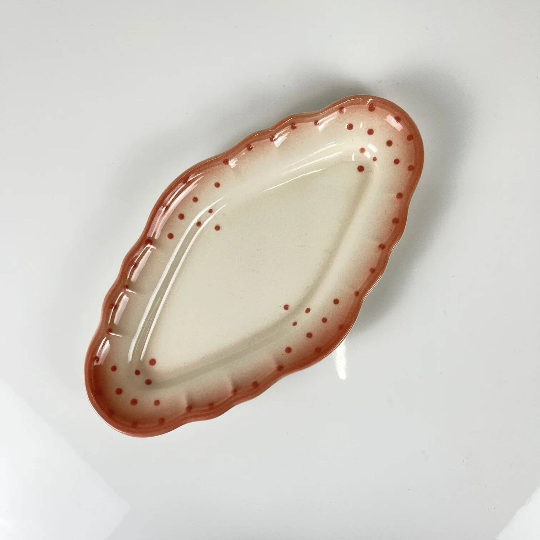 Petit plat Salins les bains rose, avant 1970