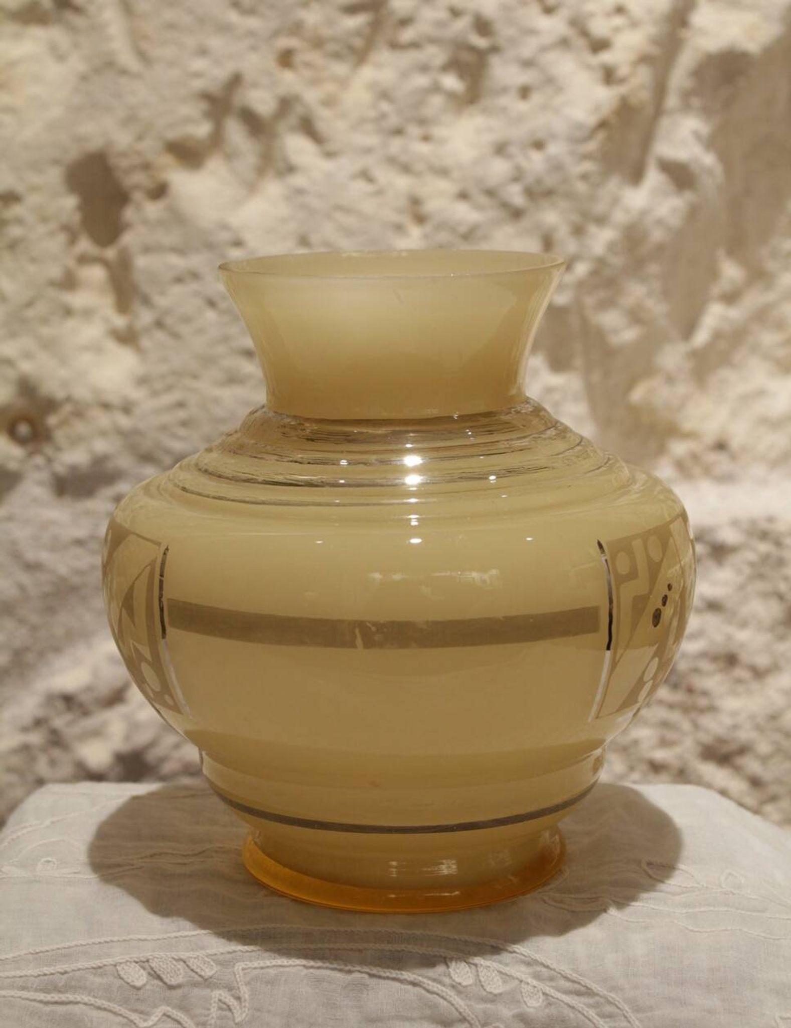 Yellow glass vase with Art Deco decoration signed D'Argyl circa 1930
