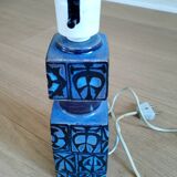 Danish lamp base