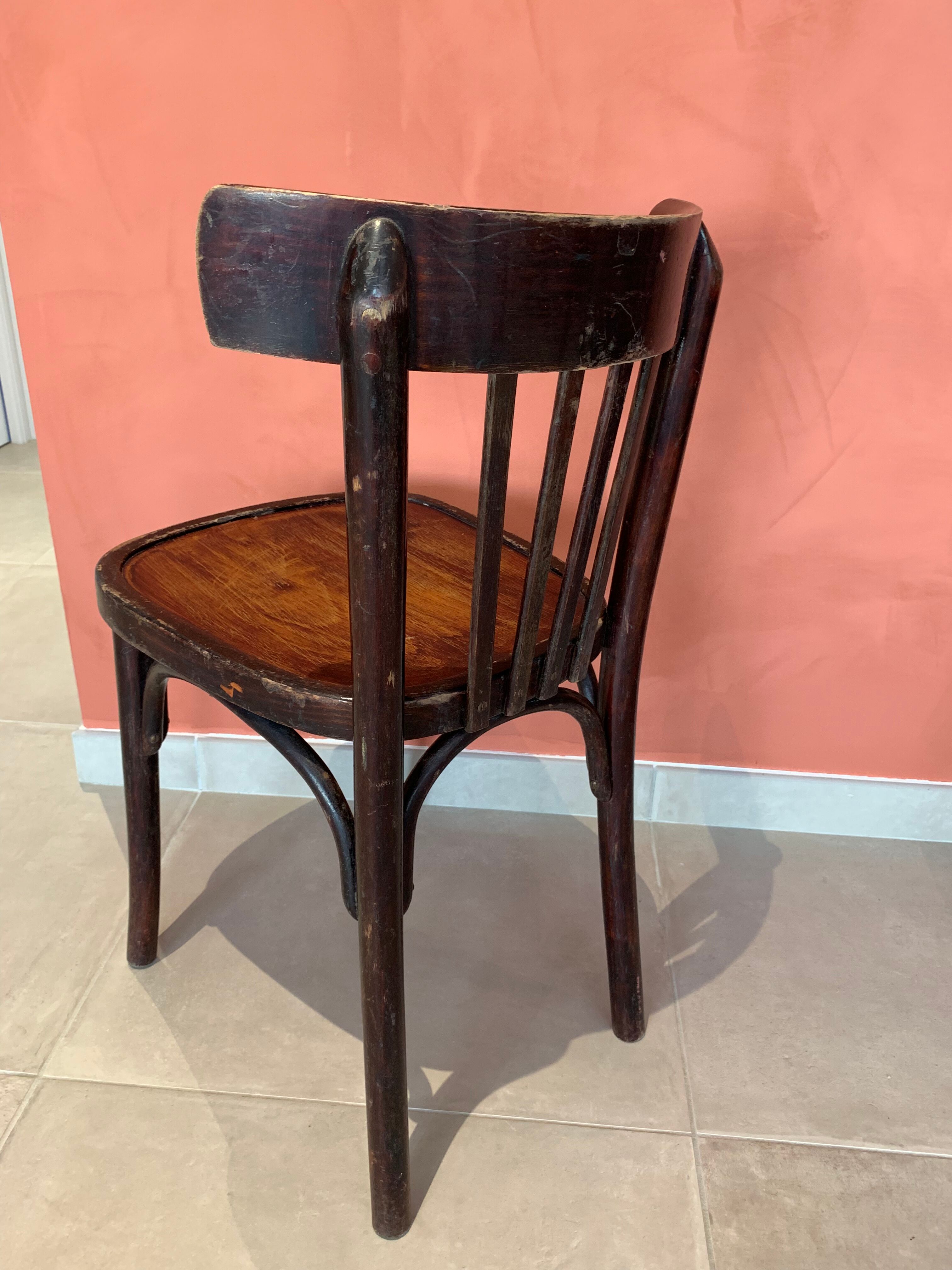 Suite de 6 chaises bistrot vintage
