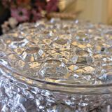 Wall lamp in molded glass