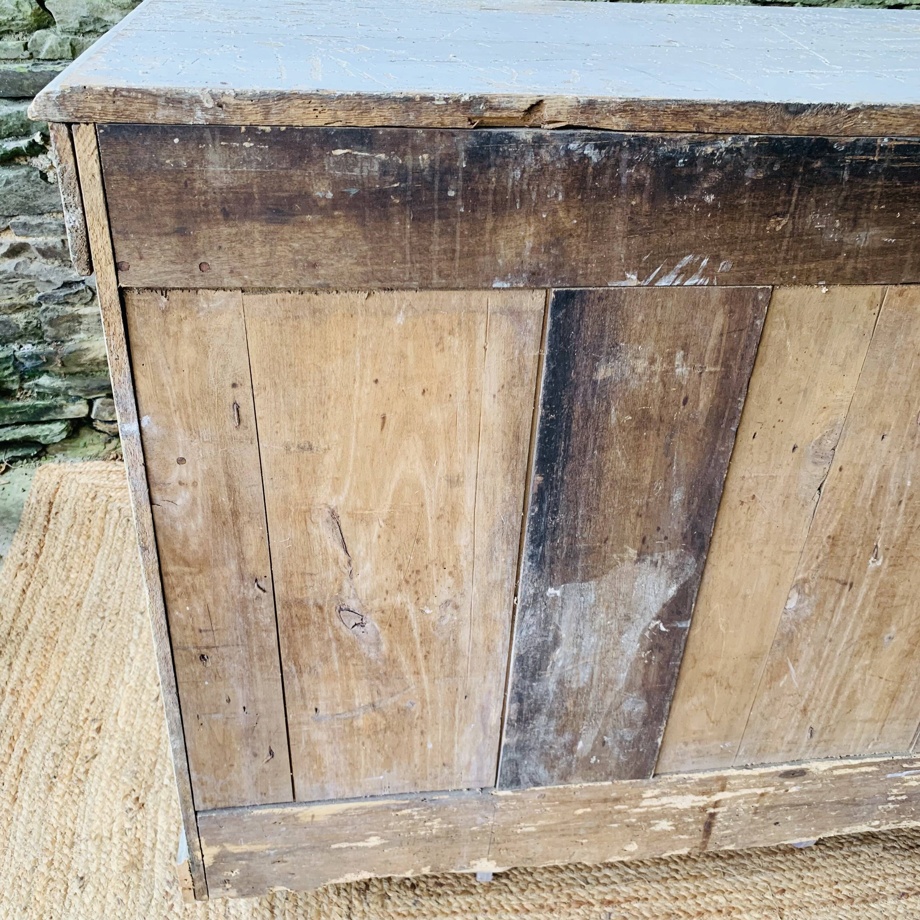 Sideboard / Trade furniture