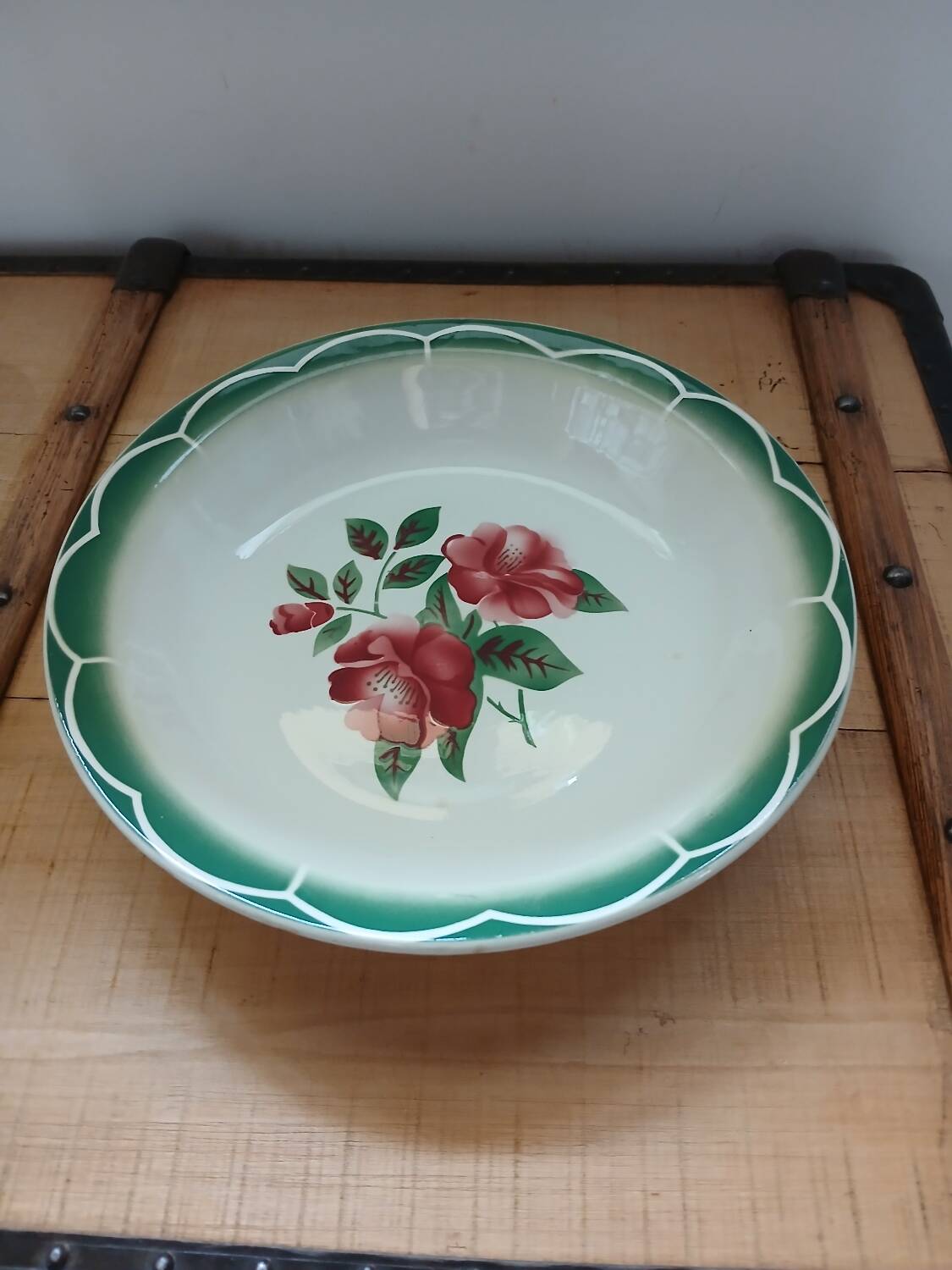 Round dish Digoin and Sarreguemines model "Mireille"