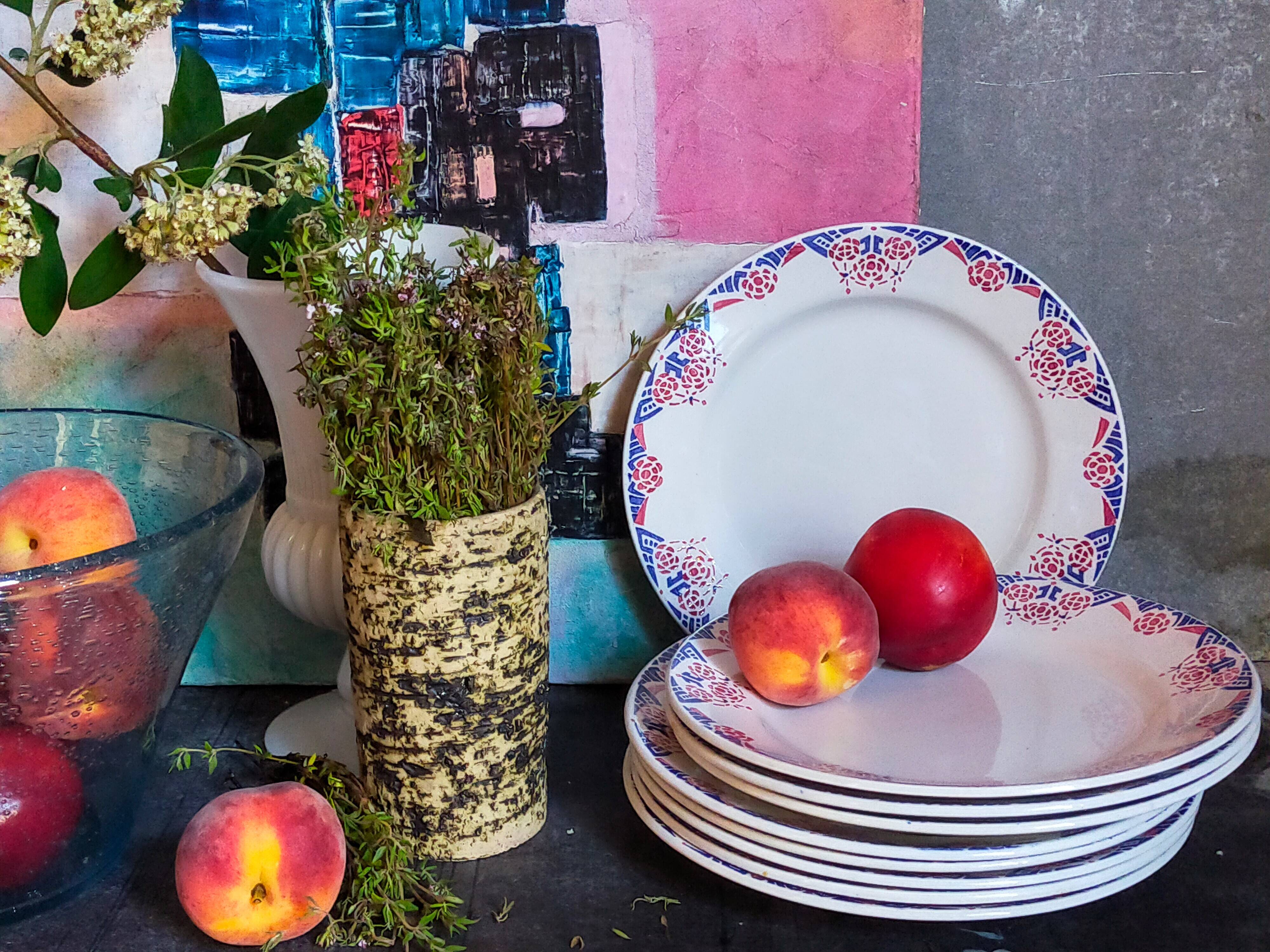 Nine Sarreguemines earthenware dessert plates, Brunoy service, 1940s