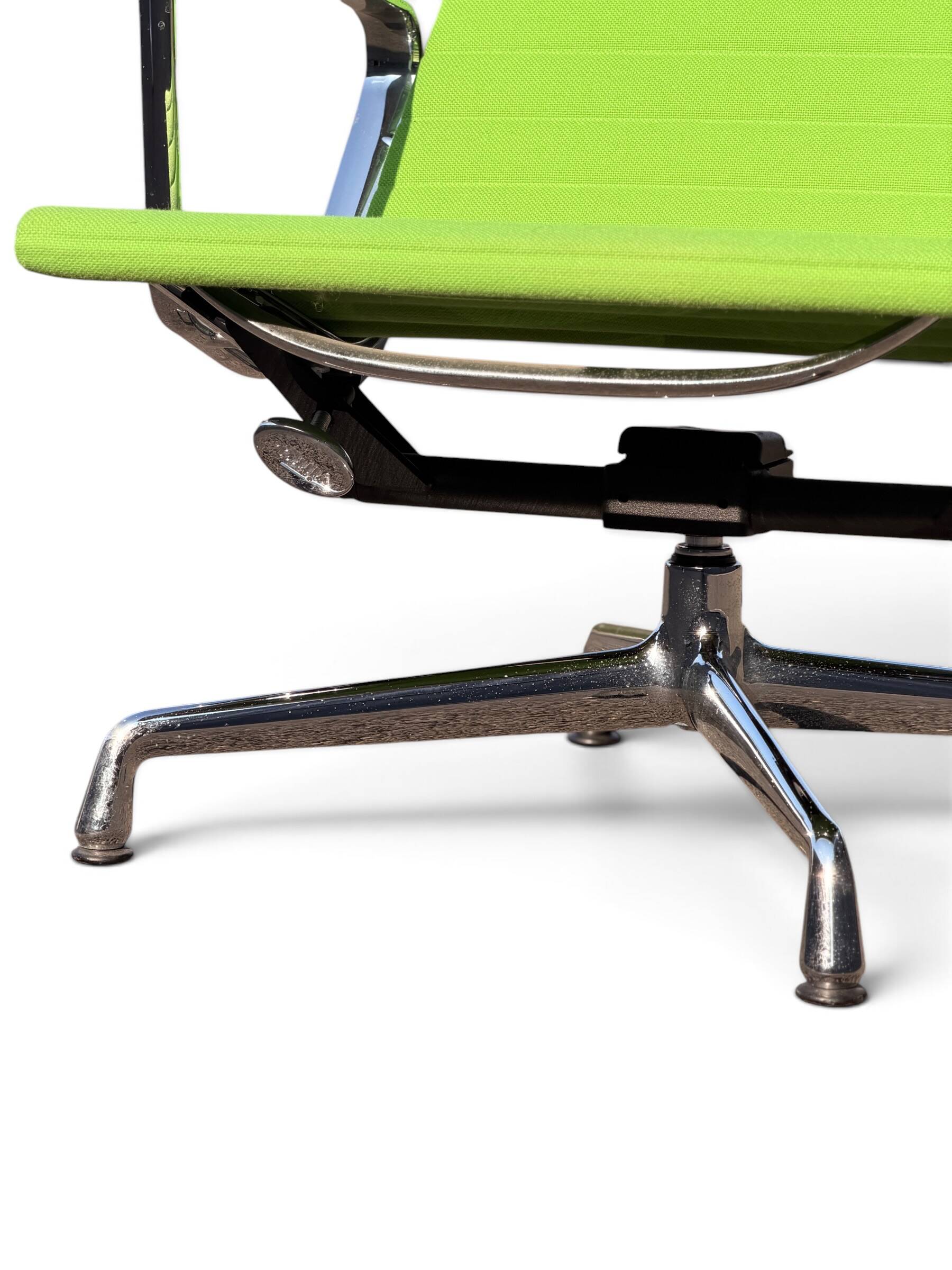 Eames EA 124 Armchair & EA 125 Ottoman for Vitra - Green Fabric